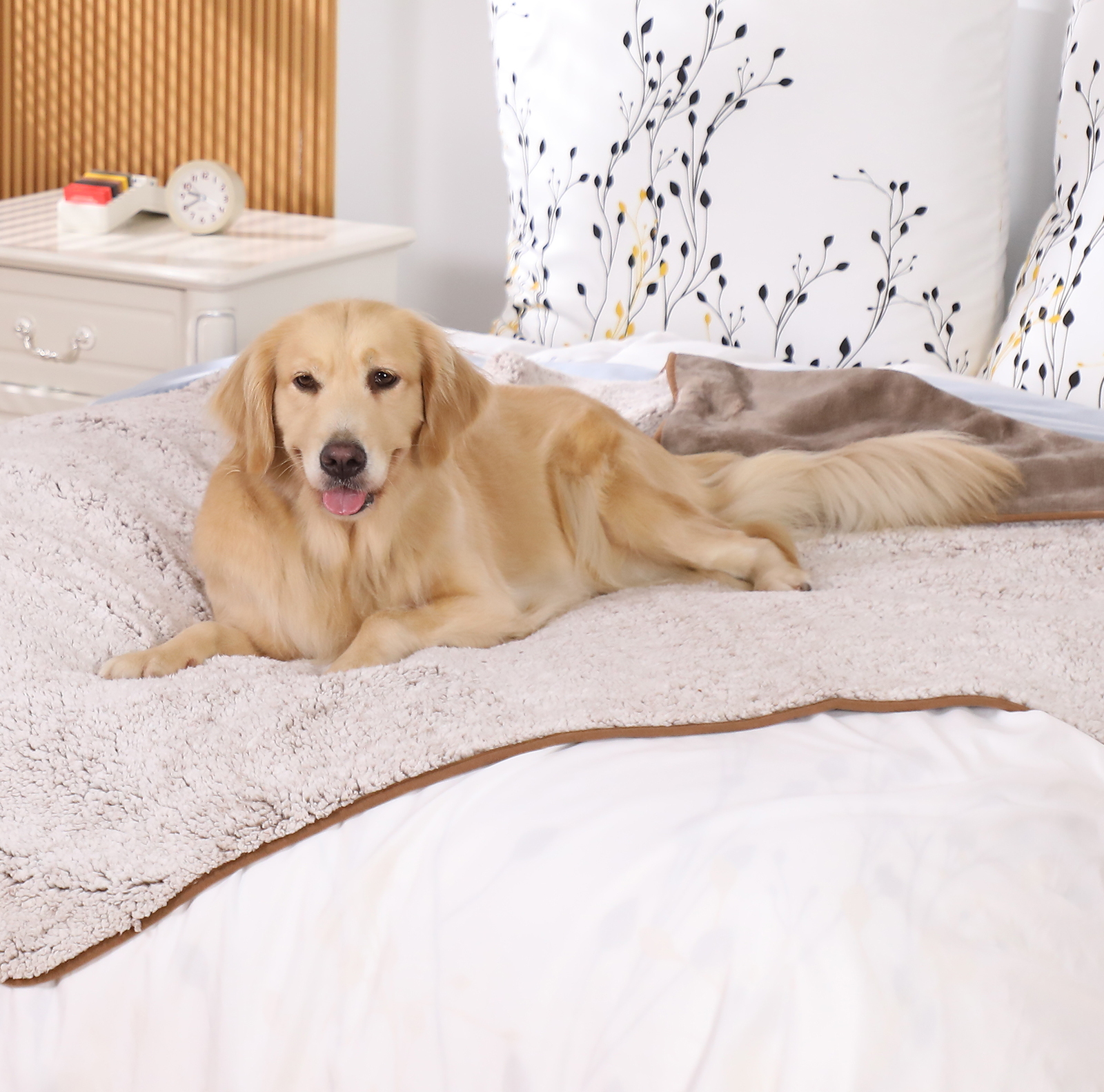 Dog Blanket Waterproof Sherpa Fleece Blanket Sofa Protector Bed Sofa Cat Blanket - Picture 27 of 28